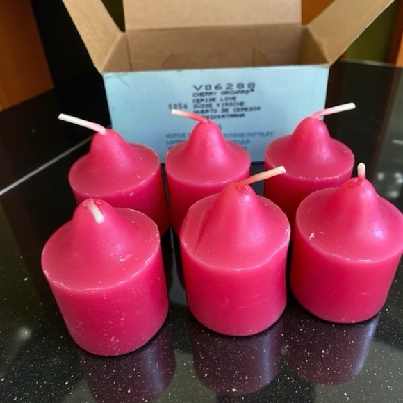 PartyLite RARE Cherry Orchard Red Votive Candles - Picture 1 of 11